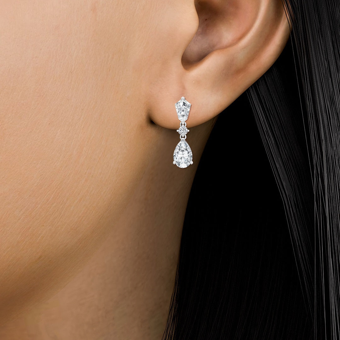 Drop Pear Diamond 18K Earrings