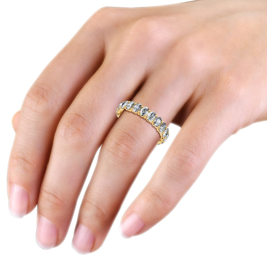 Oval Cut Lab Grown 18K Wedding Diamond Band